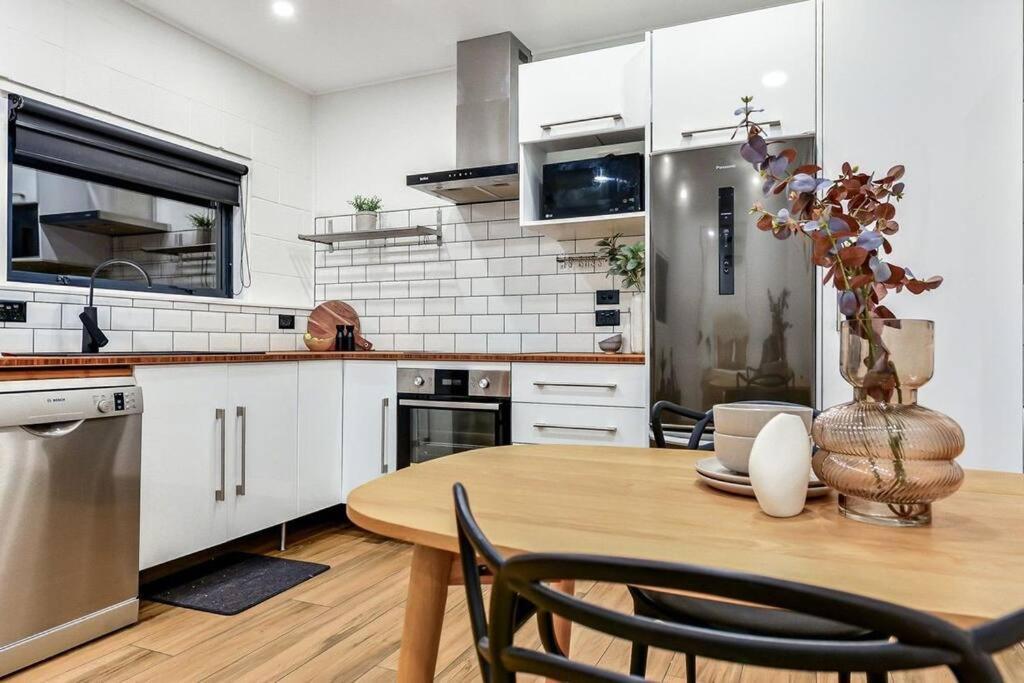 Riverside Apartment Hamilton Bagian luar foto